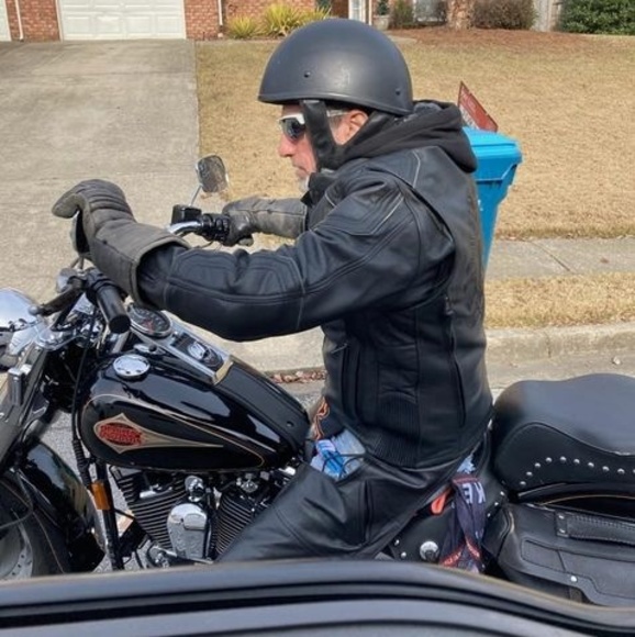 Meet your Posher, Robert - Picture 1 of 1